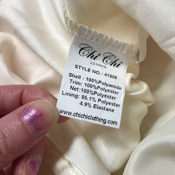 Chi Chi London Dress Sleeveless Pink Lace Overlay NEW Wicked Glenda Outfit - Picture 4 of 4